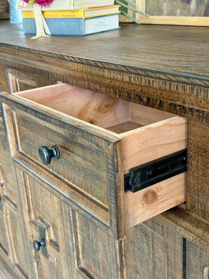 Gabriella Console-Honeywood™