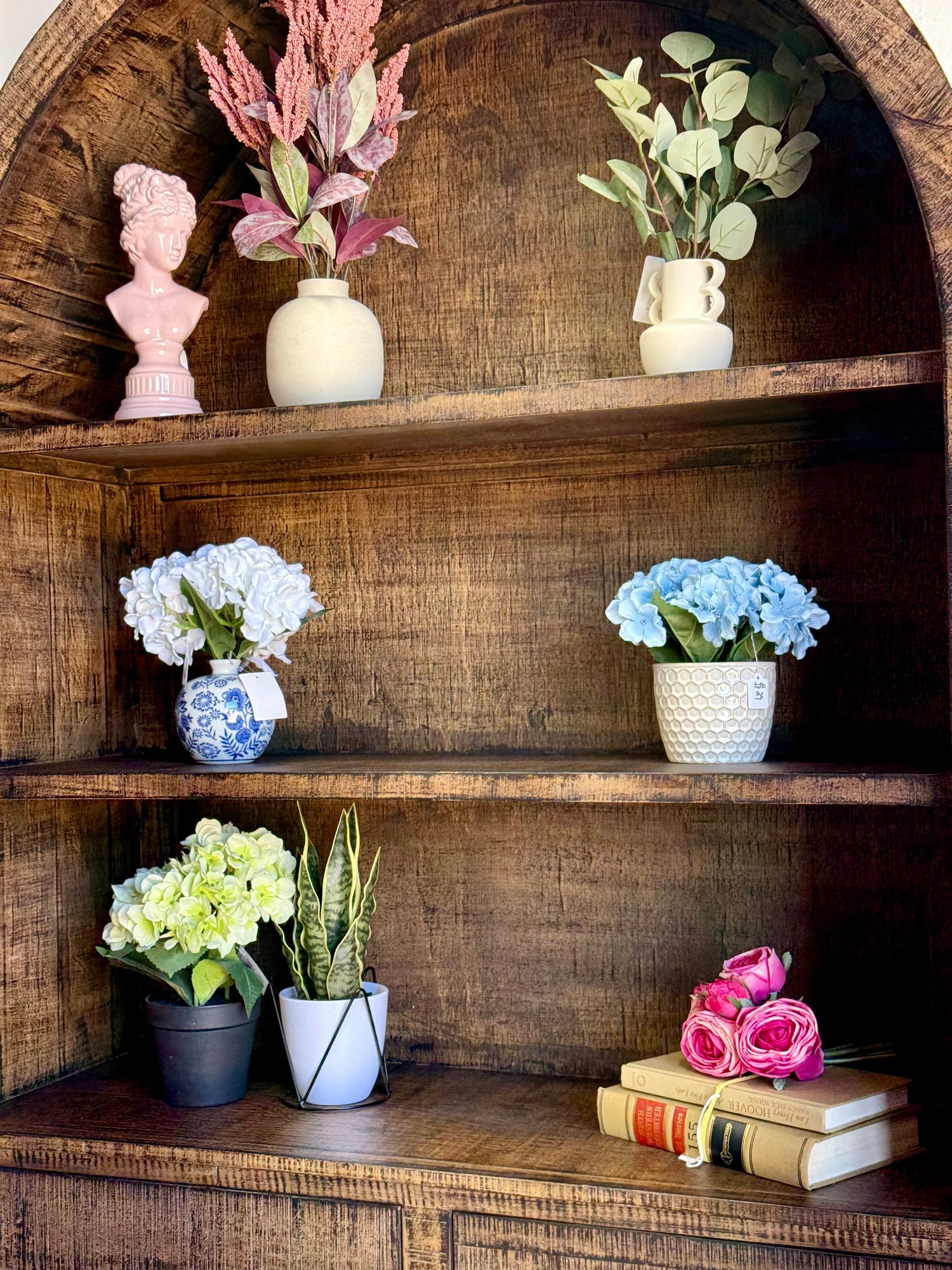 Melody Domed Vitrine-Soft Drift/Honeywood™