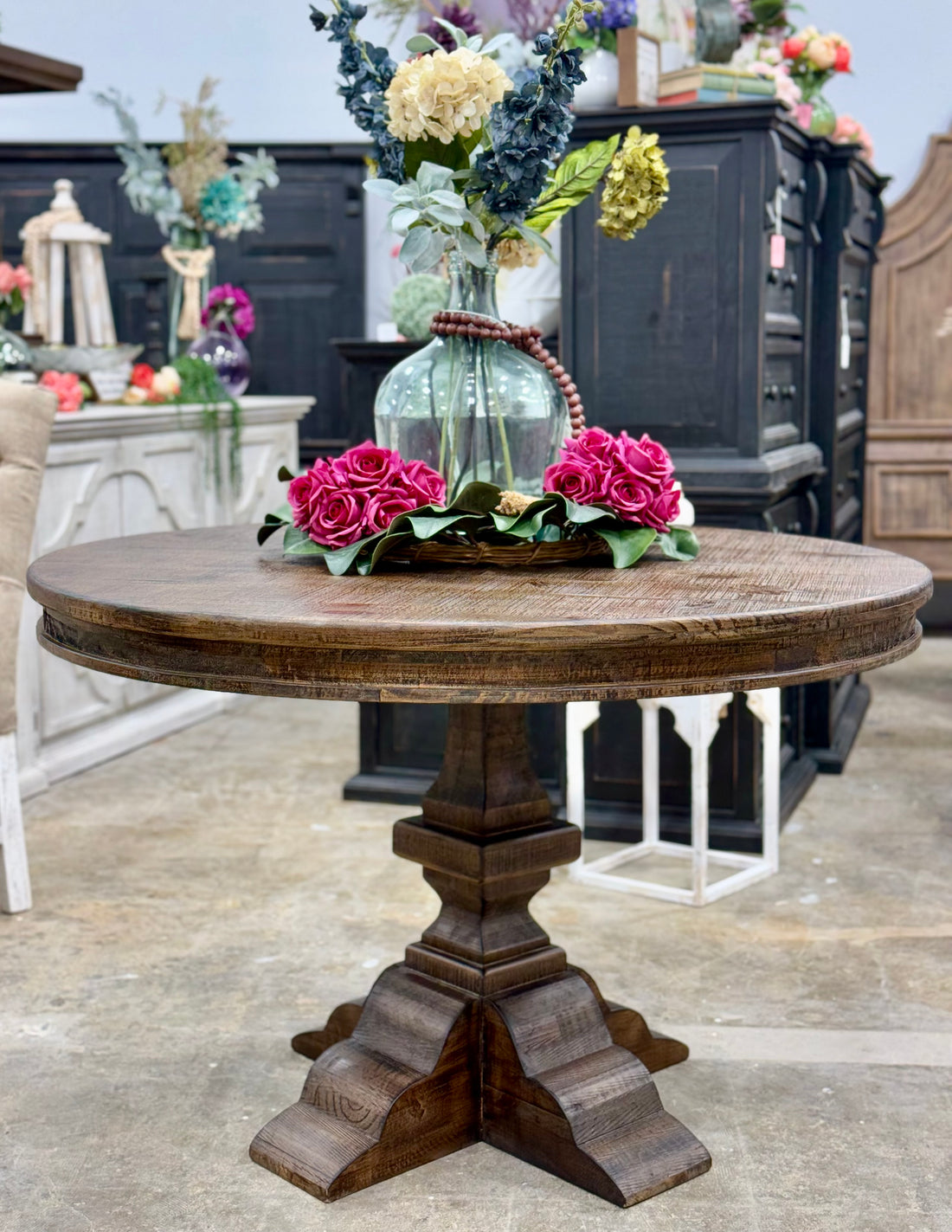 Callie 48&quot; Round Table-Honeywood