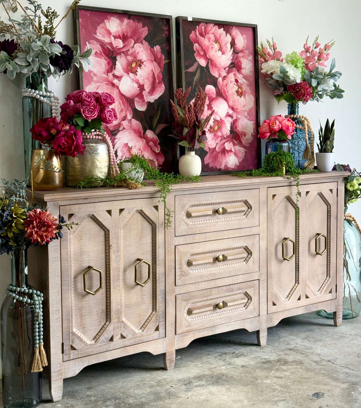 Cora Console-Soft Drift™