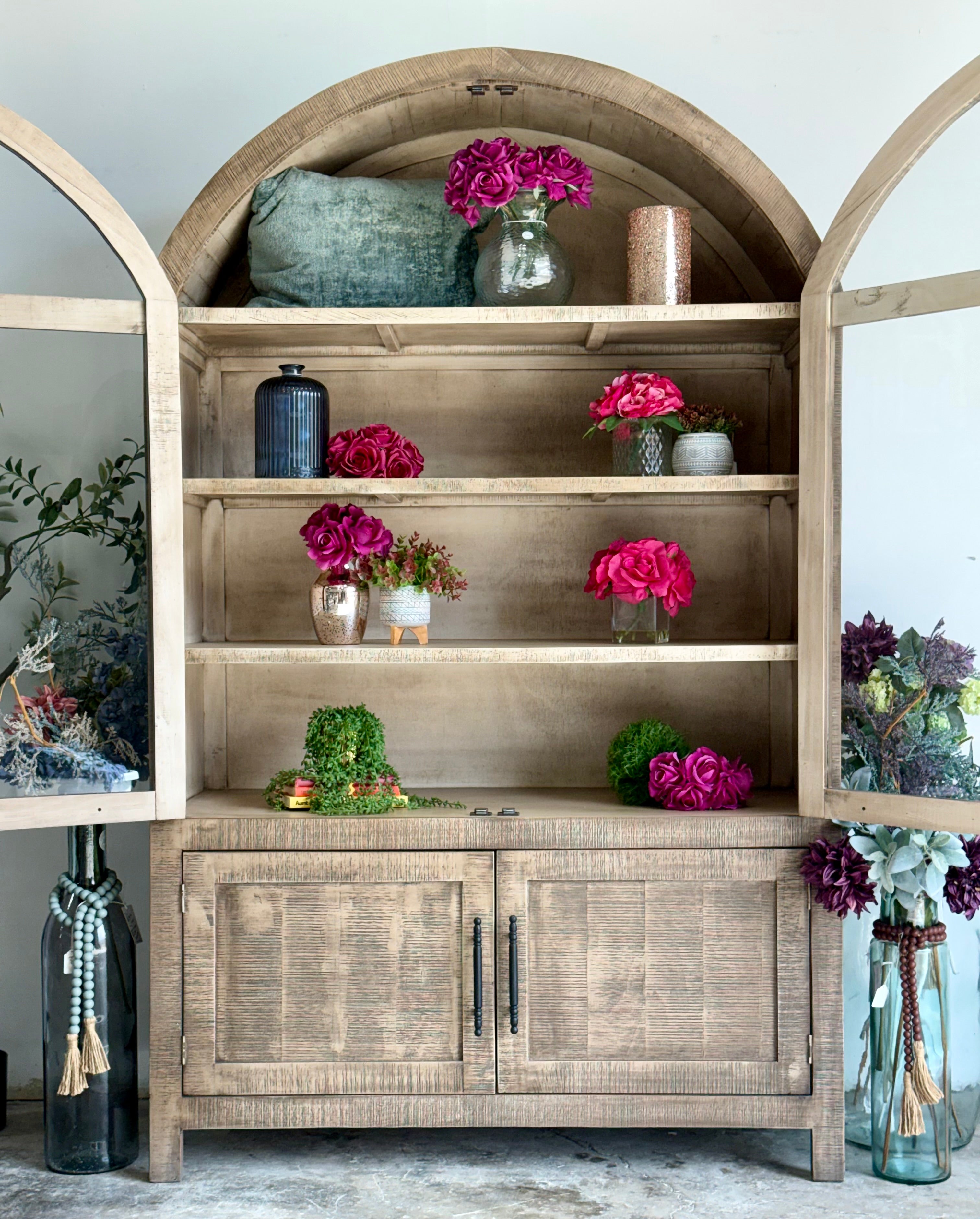 Rose Domed Vitrine-Sandstone