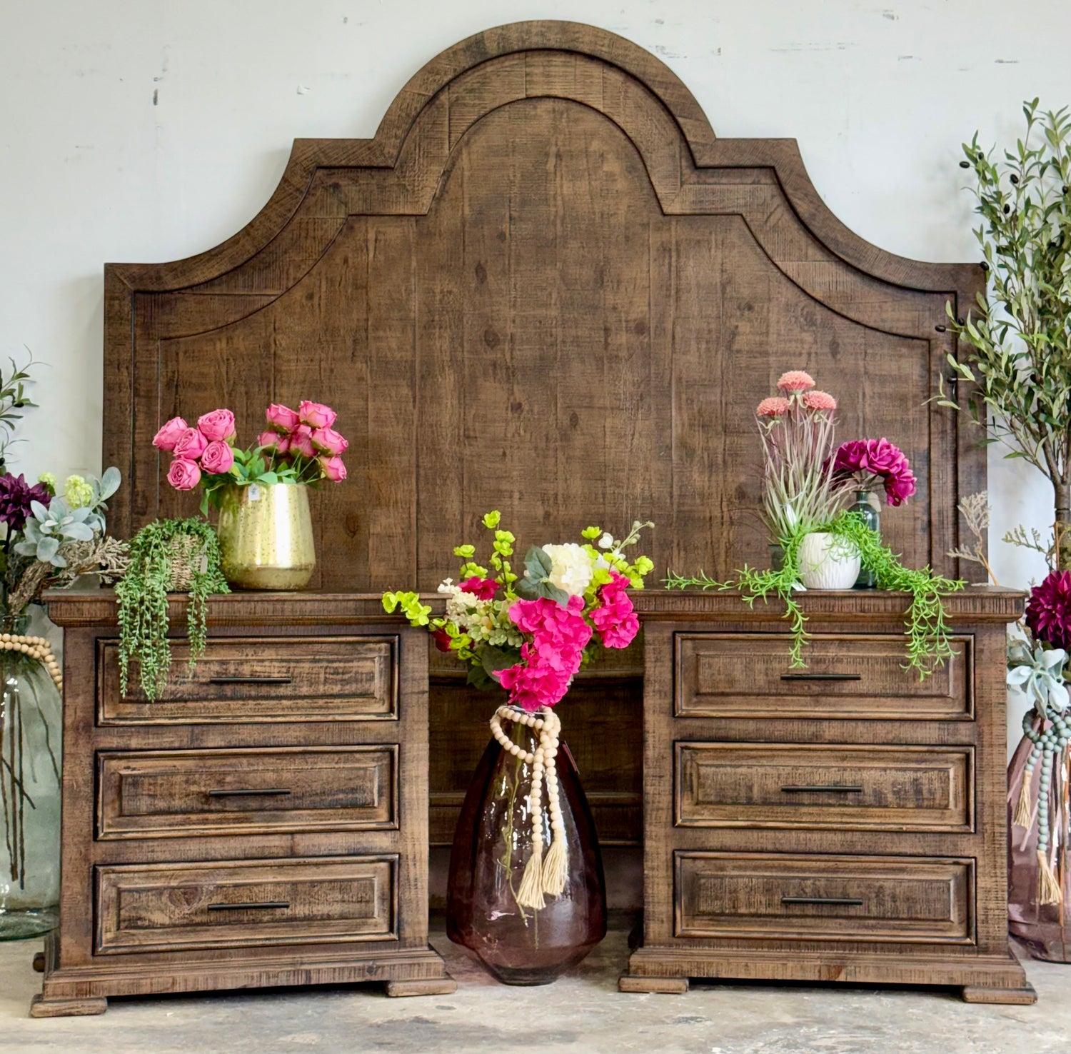 Jessica Nightstand-Honeywood™
