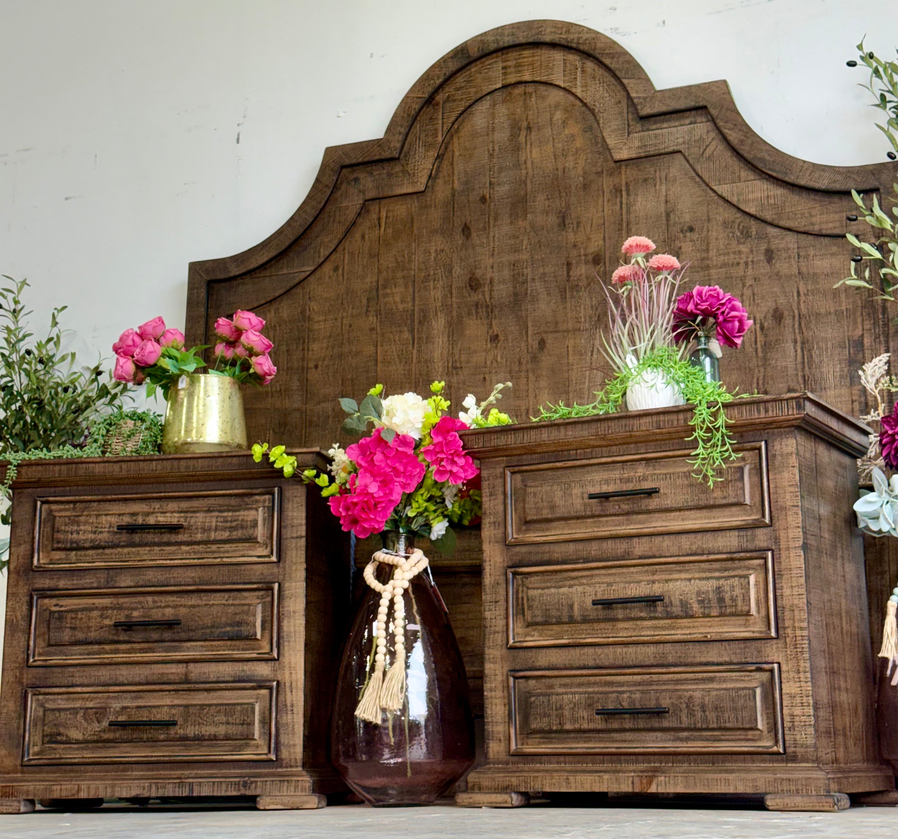 Jessica Nightstand-Honeywood™