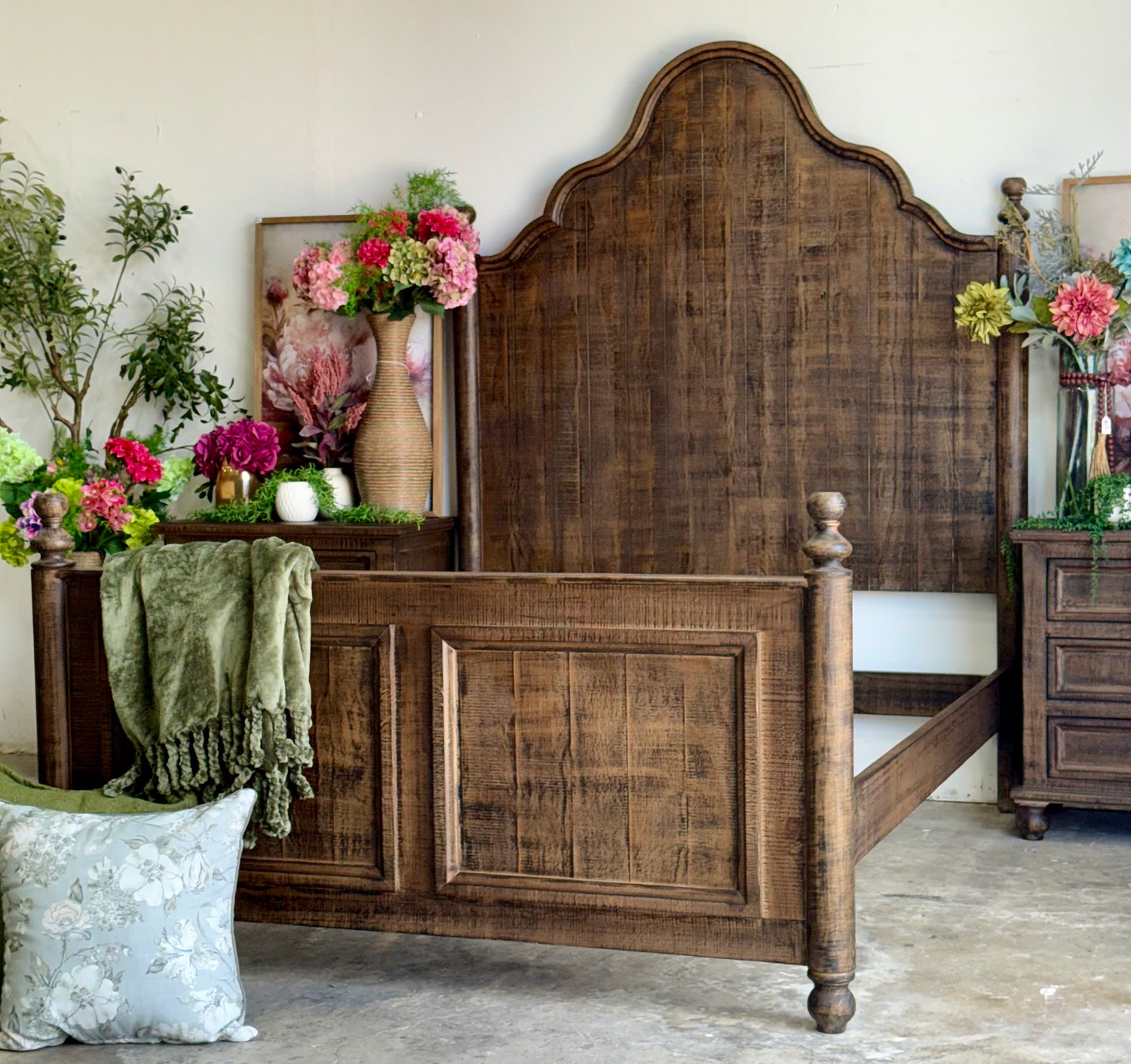 Adele Queen Bed- Honeywood