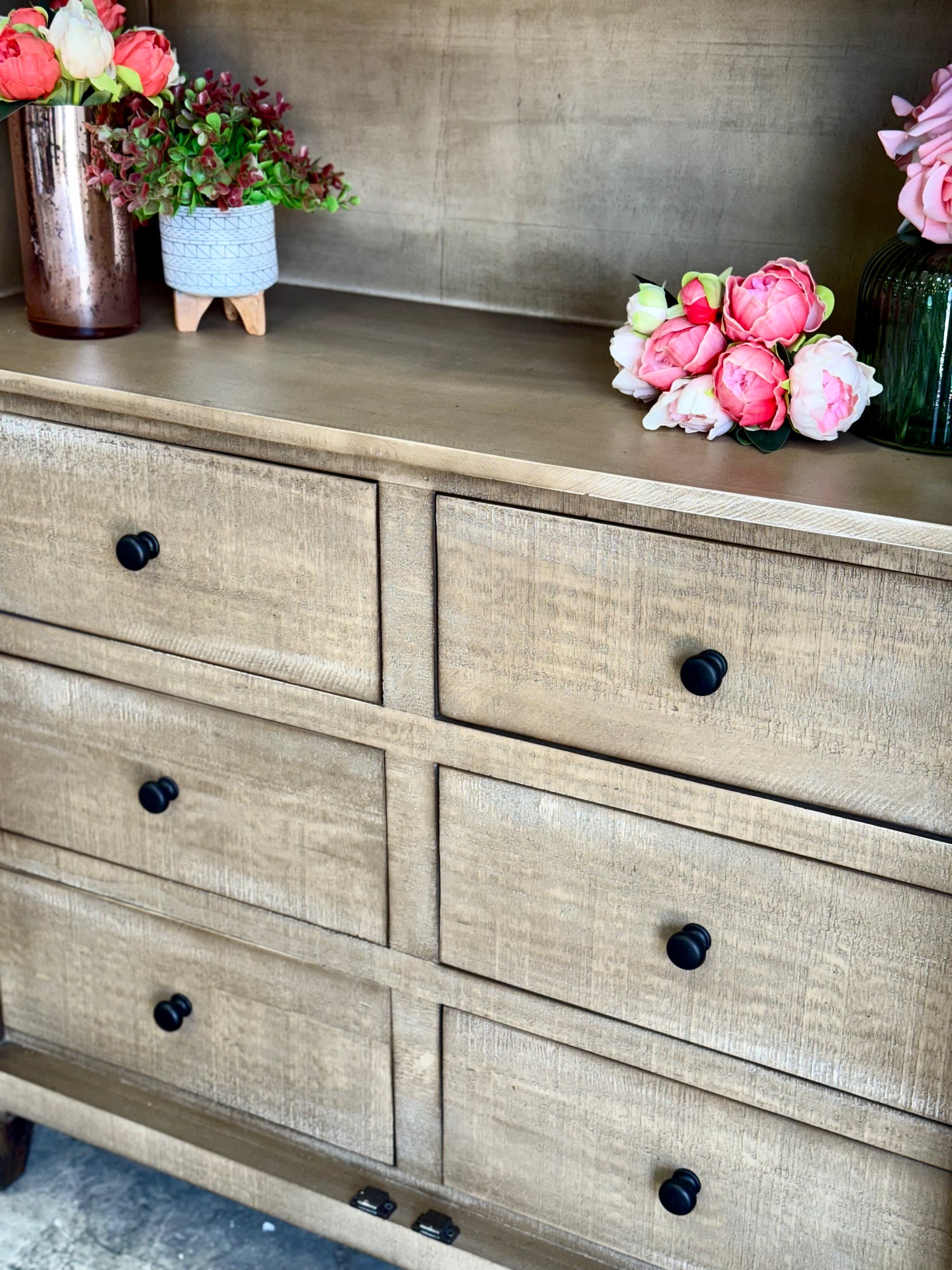 Melody Domed Vitrine-Honeywood™/Cappuccino