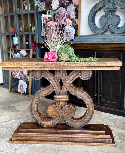 Harp Entryway-Pecan