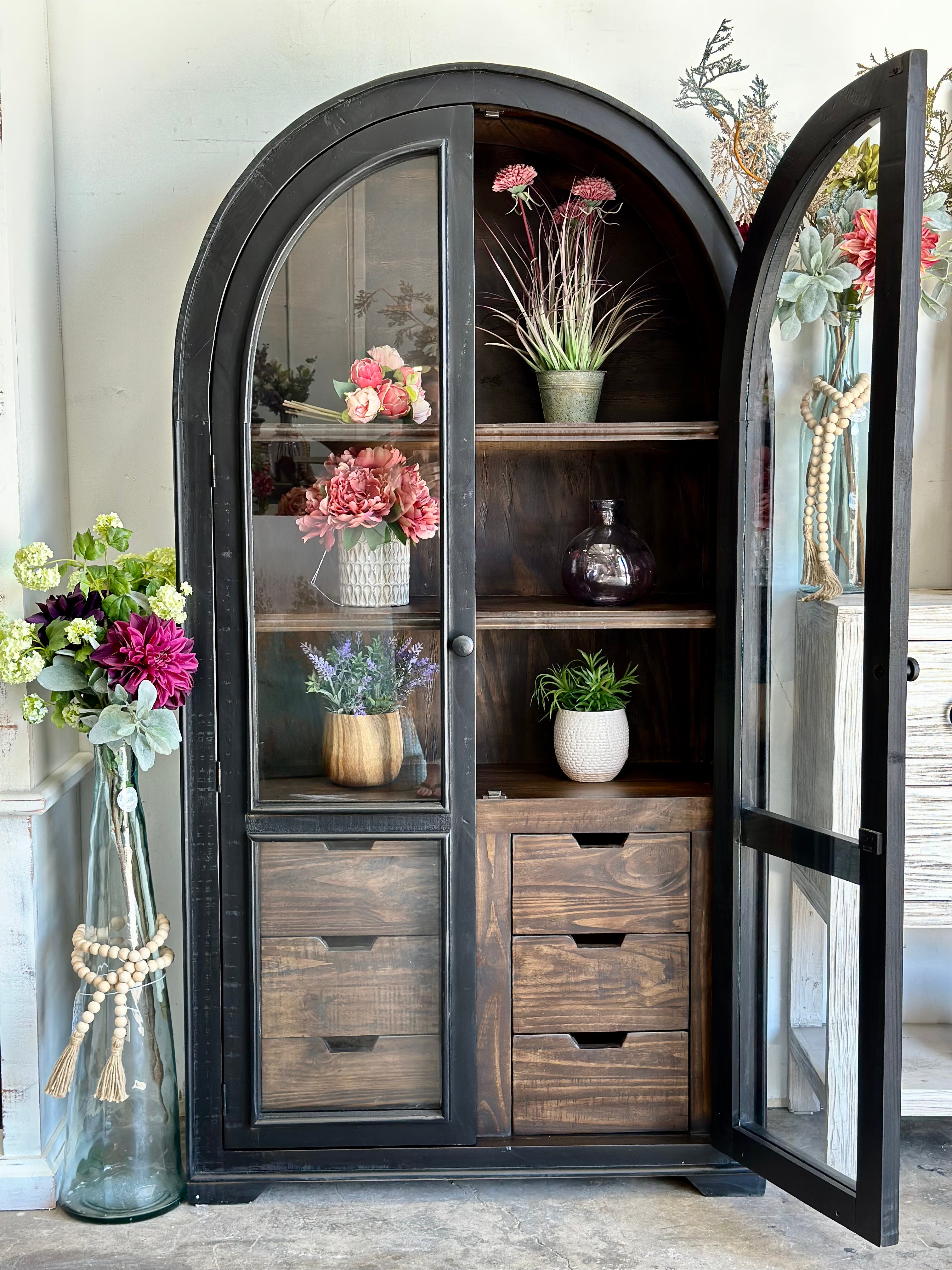 Avery Domed Vitrine-Black/Sparrow Interior