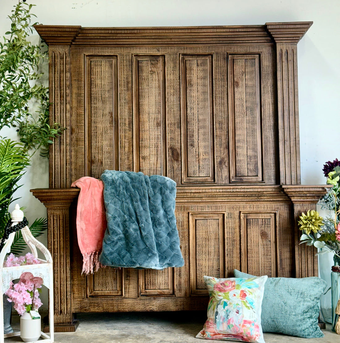 Charlotte Queen Paneled Bed-Honeywood™