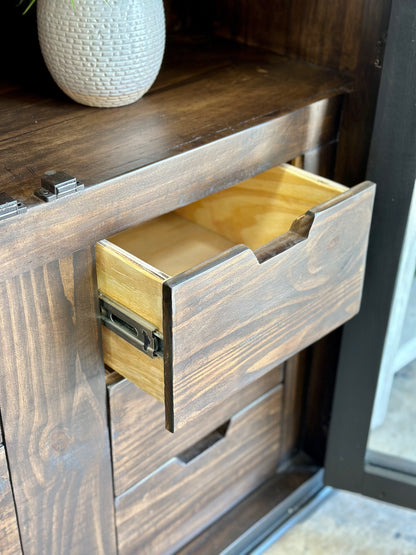 Avery Domed Vitrine-Black/Sparrow Interior