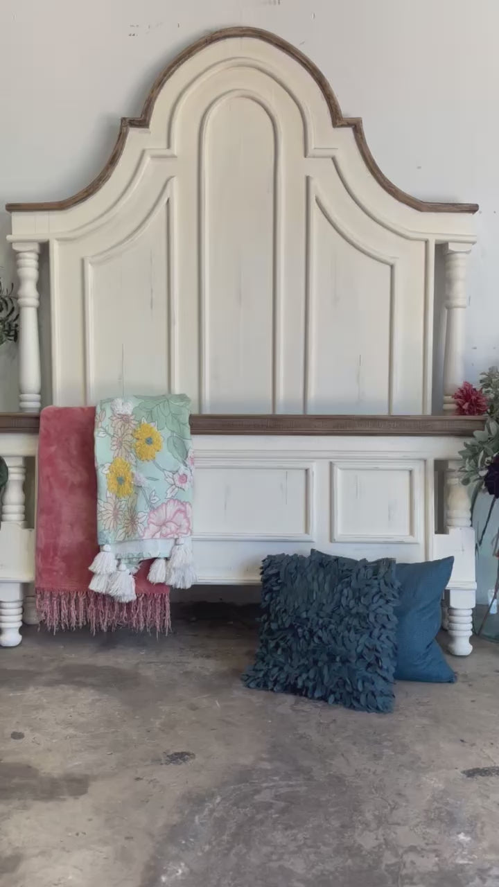 Madison Queen Bed-Creamy Linen™/Sandstone