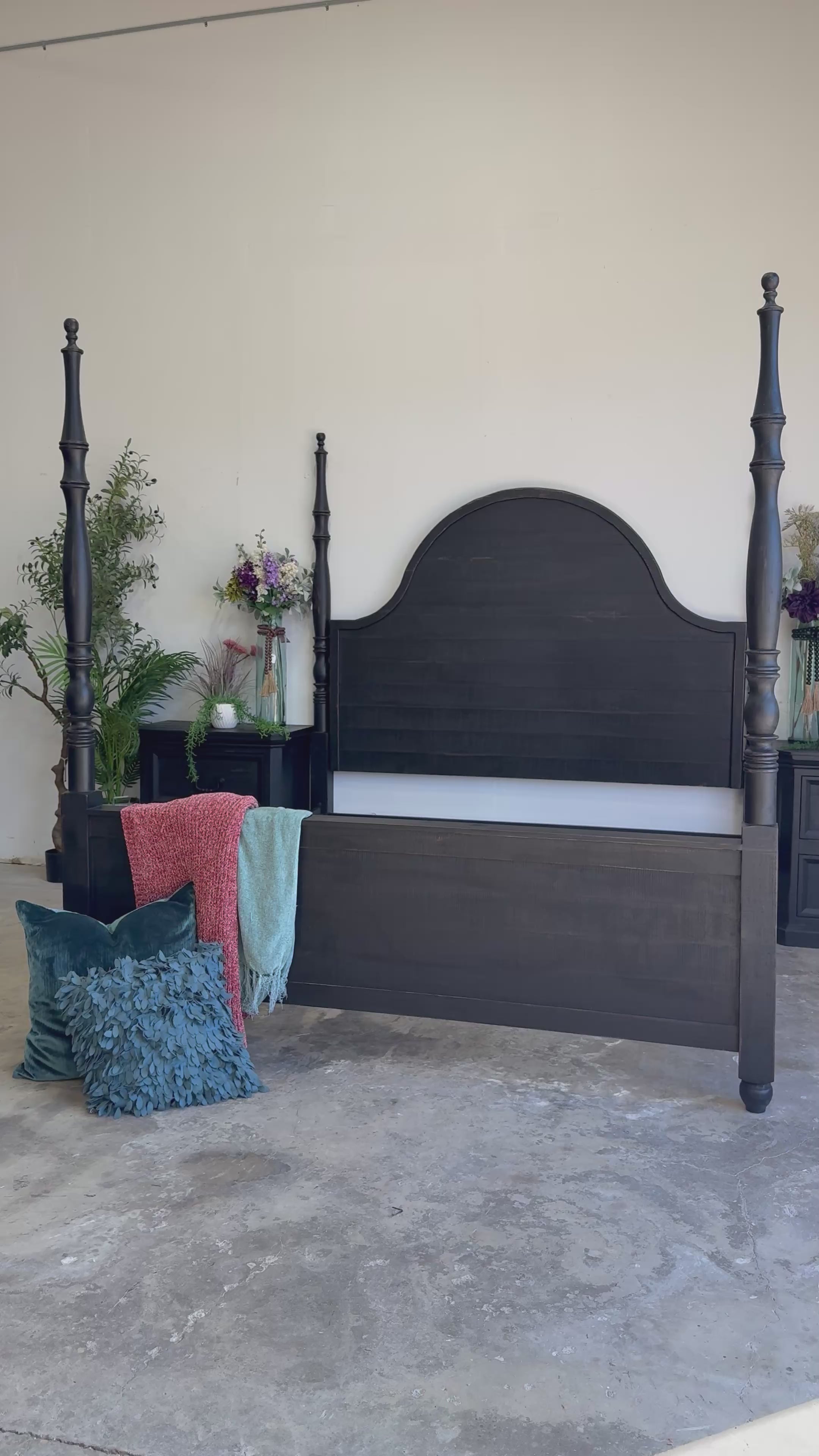 Willow King 4 Poster Bed-Handrubbed Black