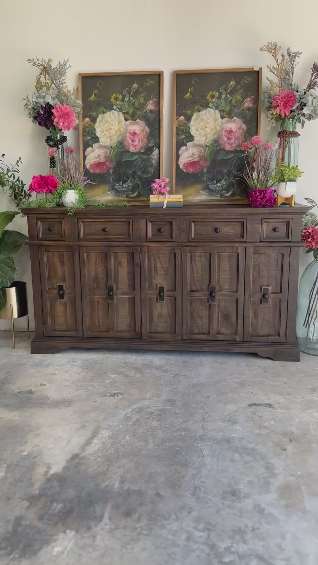 Gabriella Console-Honeywood™