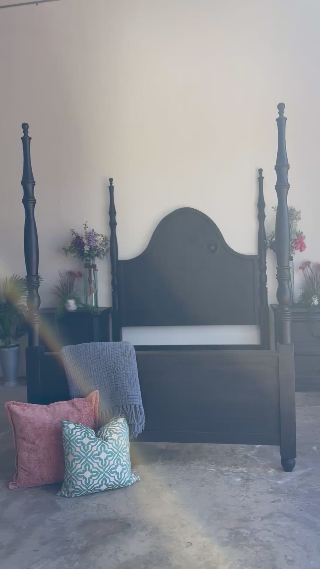 Willow Queen 4 Poster Bed-Handrubbed Black