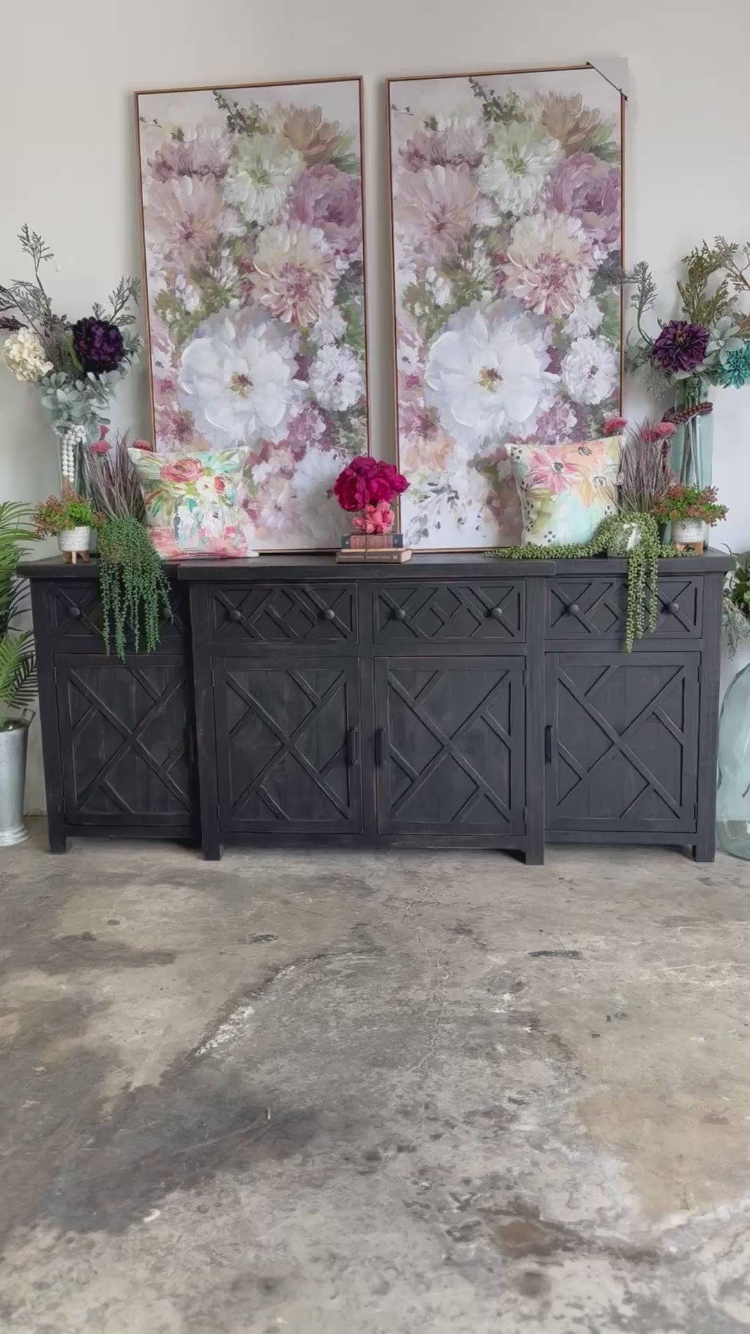Olivia 90&quot; Console-Handrubbed Black