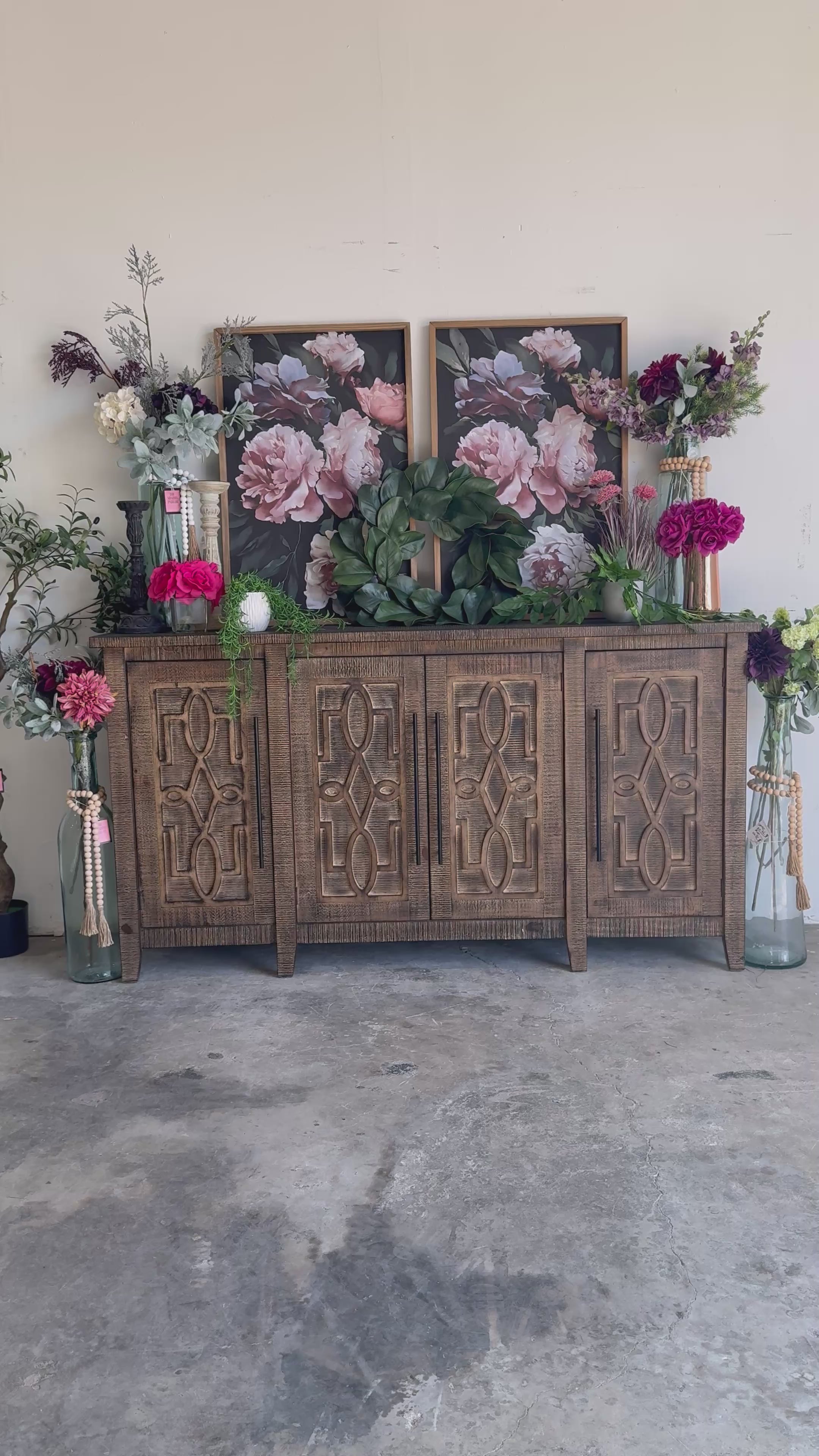 Ivy 4 Door Console-Amberwood