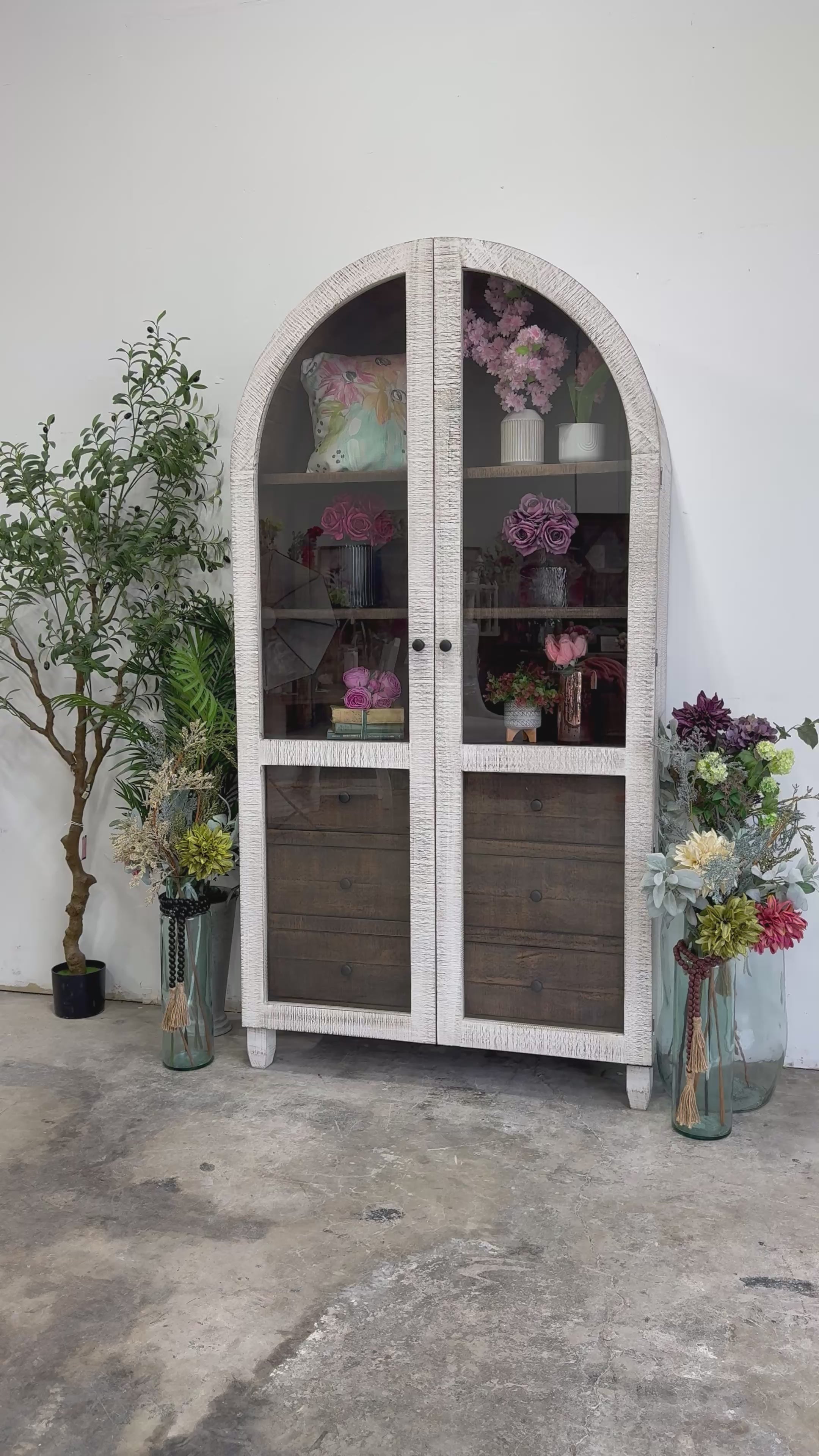 Melody Domed Vitrine-White Wheat/Honeywood