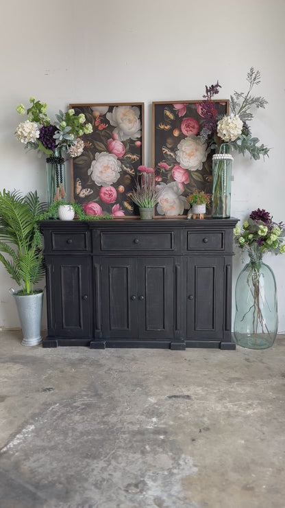 Lindsey 4-Door Console-Handrubbed Black