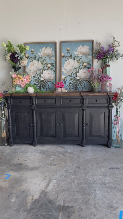 Novah 4-Door Console-Black/Sparrow