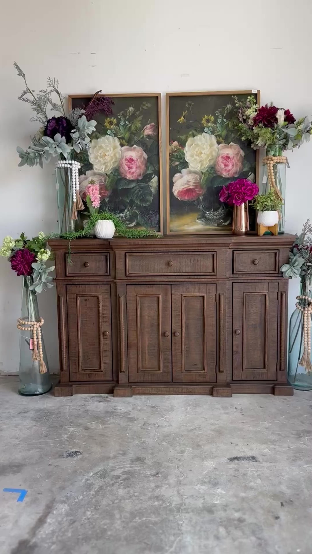 Lindsey 4-Door Console-Honeywood™