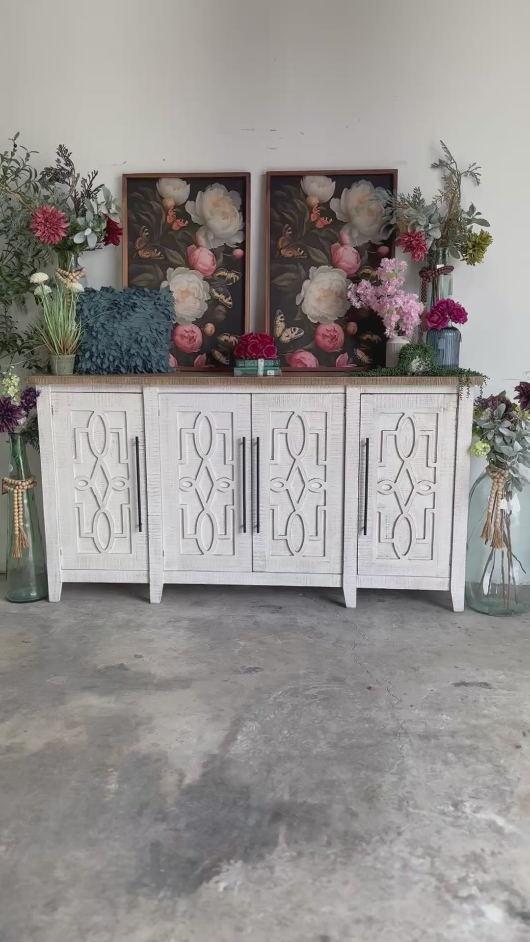 Ivy 4 Door Console-White Wheat/Sandstone