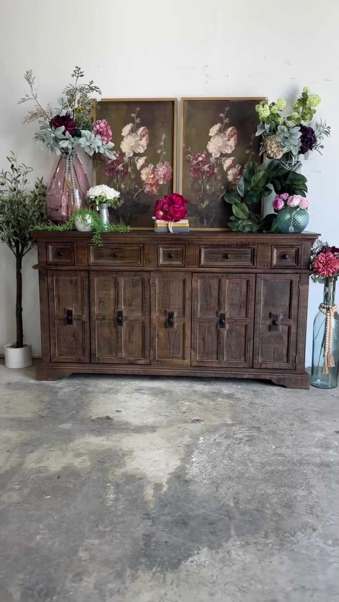 Gabriella Console-Honeywood™
