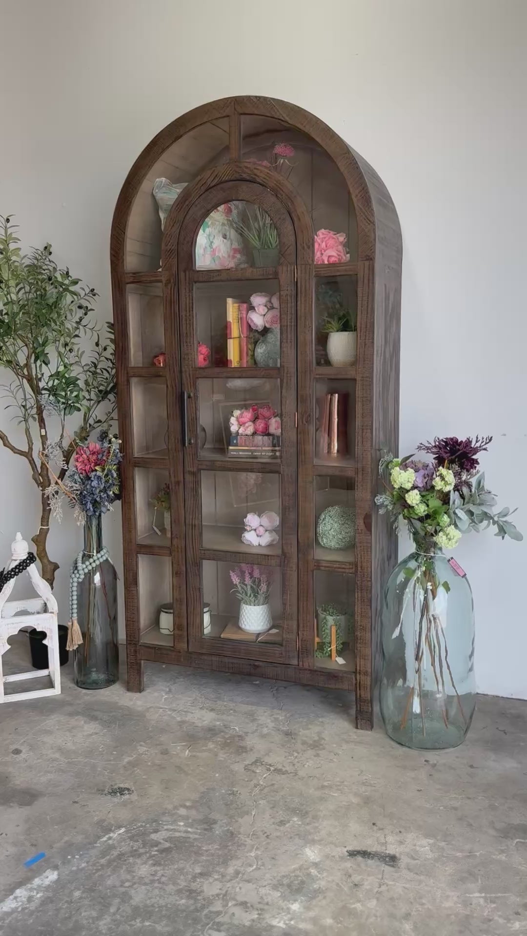 Claire Dome Vitrine- Honeywood™/Dove