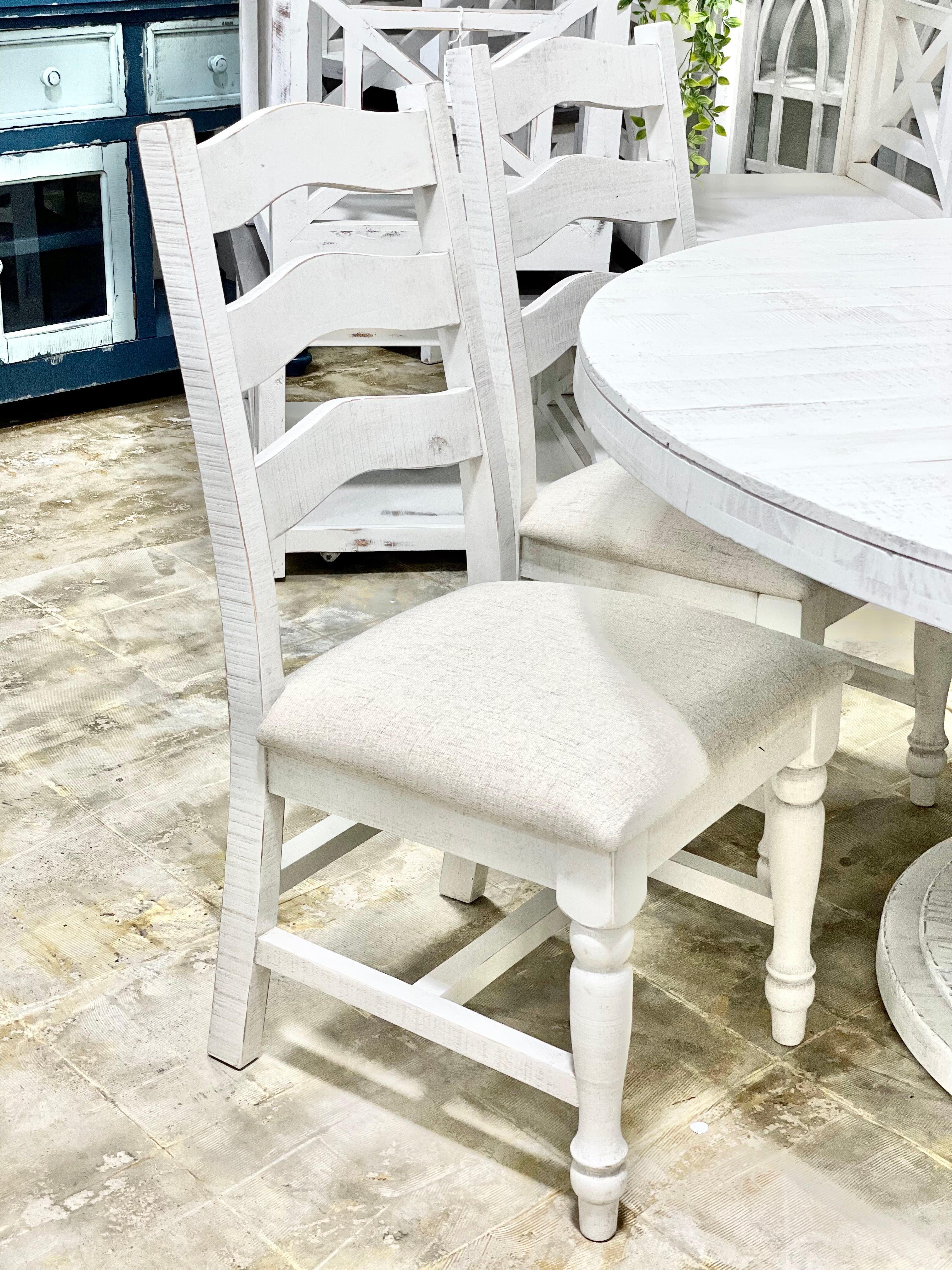 Distressed white dining discount chairs